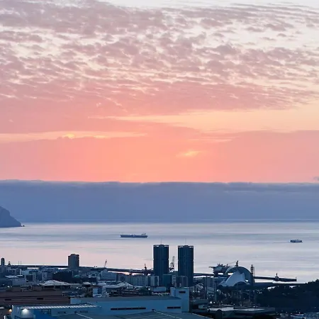 Casa Blanca Penthouse City&ocean Views Appartement *